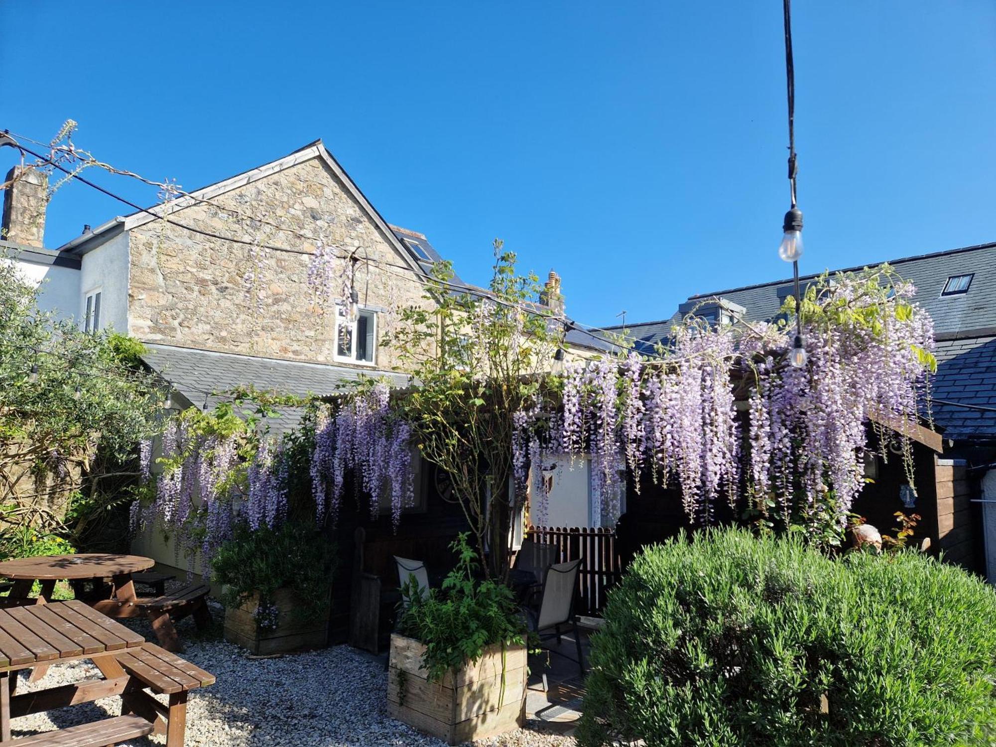 Ring O Bells Bed & Breakfast Чагфорд Екстериор снимка