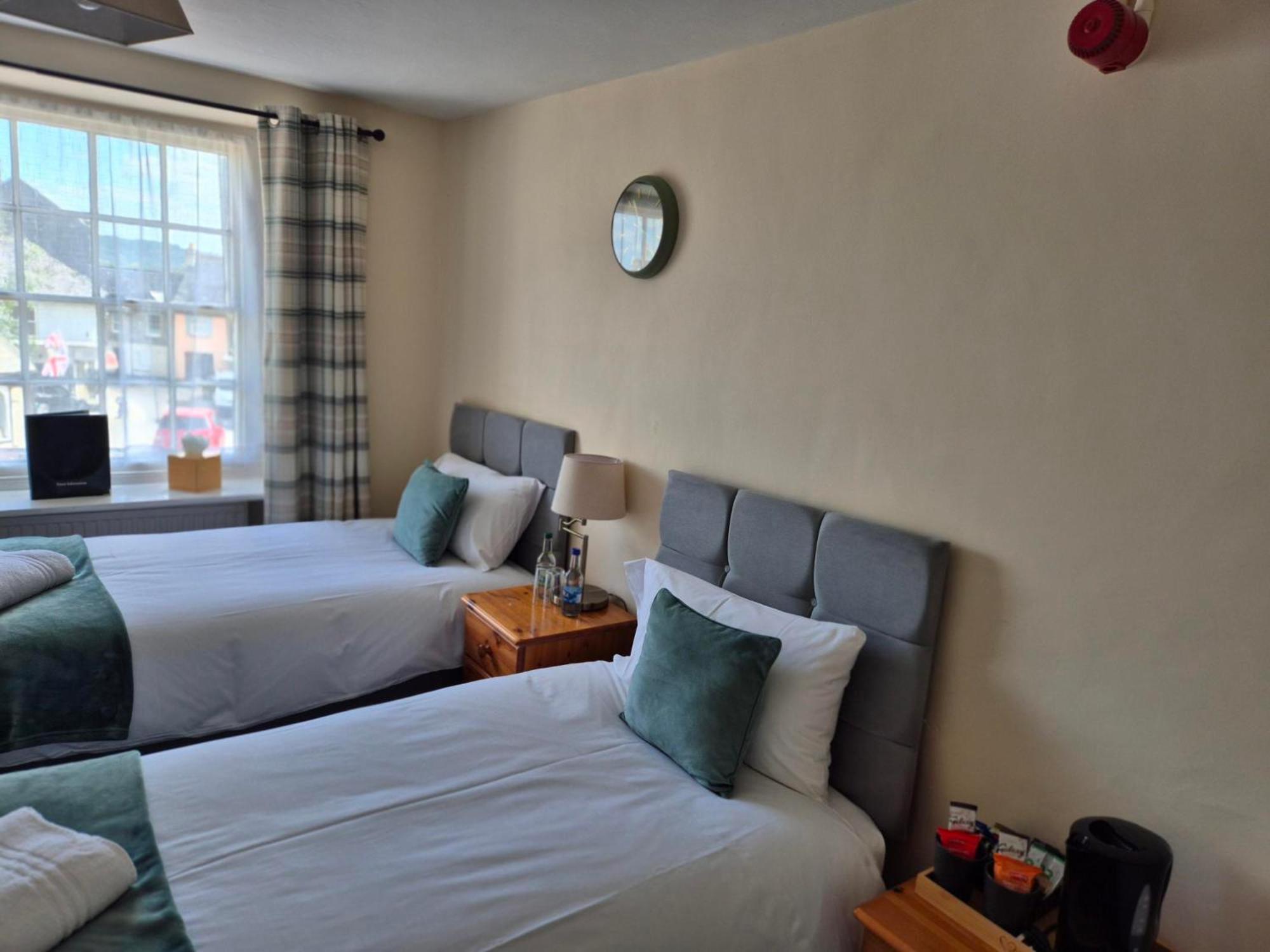 Ring O Bells Bed & Breakfast Чагфорд Екстериор снимка