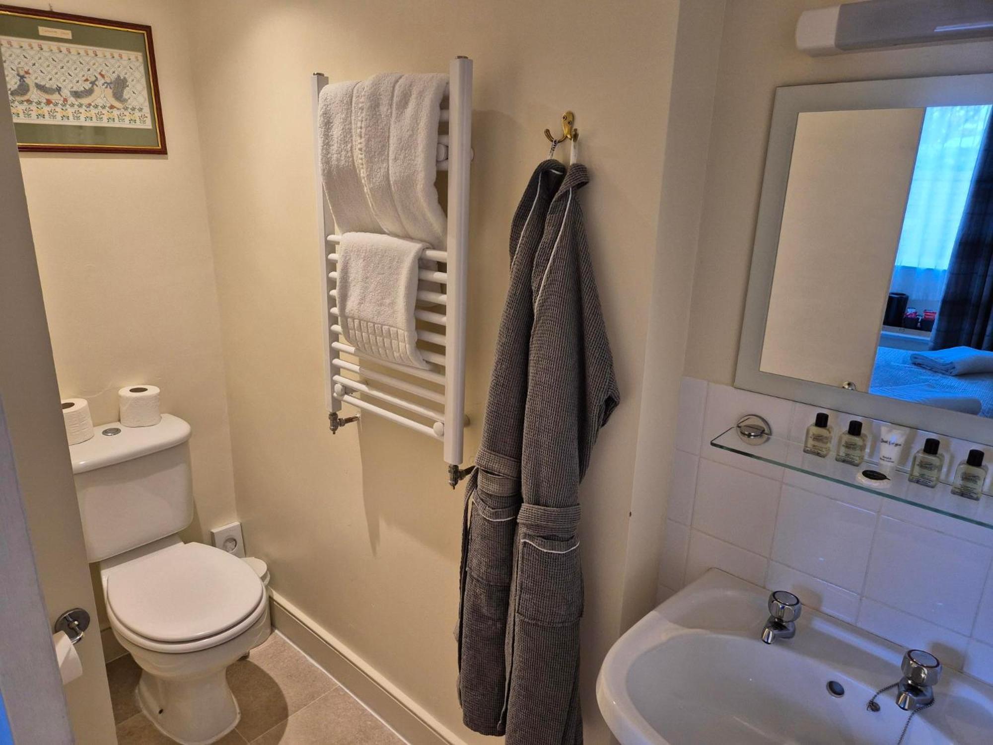 Ring O Bells Bed & Breakfast Чагфорд Екстериор снимка